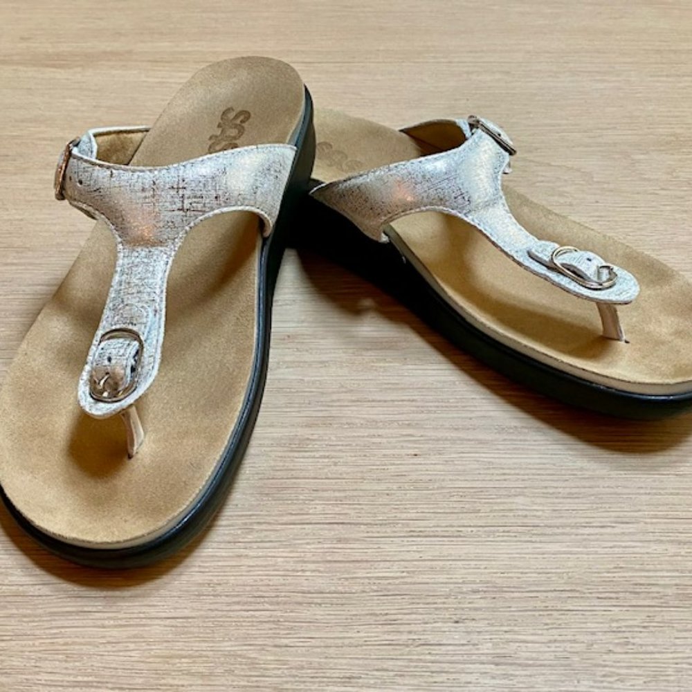 SAS Sanibel Shiny Silver Sandals